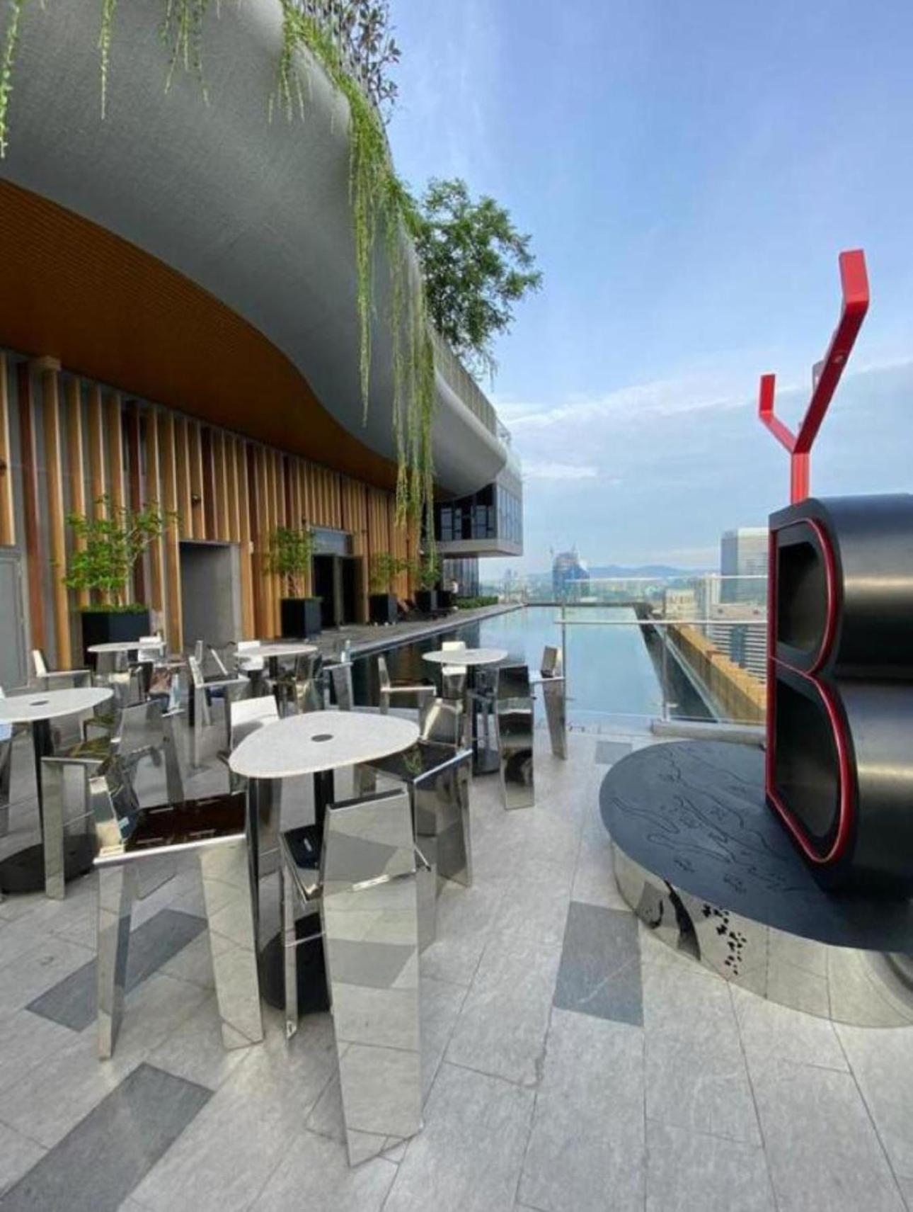 Ceylonz Suites Infinity Pool By Bukit Bintang Куала-Лумпур Екстер'єр фото